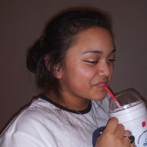 Meet your Posher, Pifania